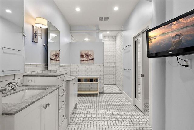 230 N Kalamazoo Mall 401, Kalamazoo, MI 49007