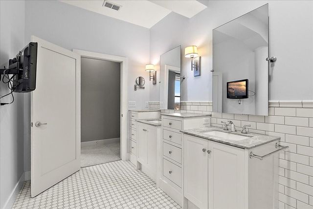 230 N Kalamazoo Mall 401, Kalamazoo, MI 49007