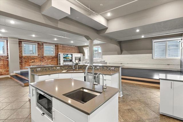 230 N Kalamazoo Mall 401, Kalamazoo, MI 49007