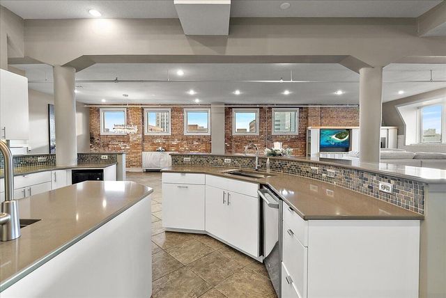 230 N Kalamazoo Mall 401, Kalamazoo, MI 49007