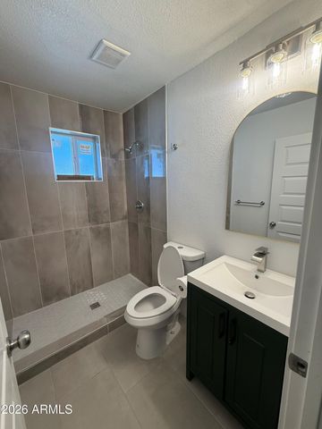 7814 E HEATHERBRAE Avenue B, Scottsdale, AZ 85251