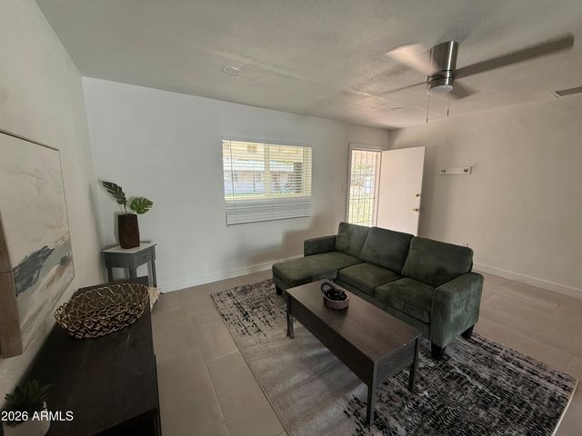 7814 E HEATHERBRAE Avenue B, Scottsdale, AZ 85251