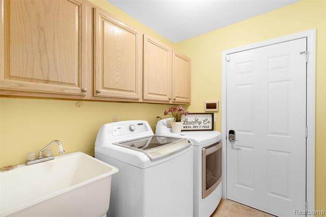 7348 Green Meadow Lane 9, Canton, MI 48187