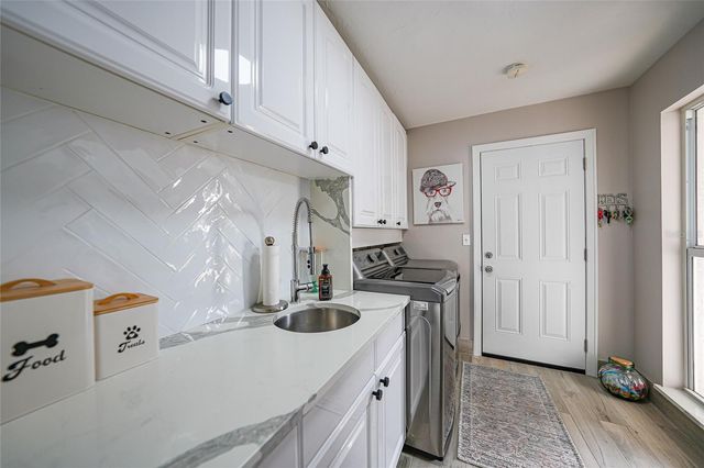 1740 AQUI ESTA DRIVE, Punta Gorda, FL 33950