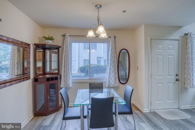 2705 CREEKSIDE DR, Newark, DE 19711