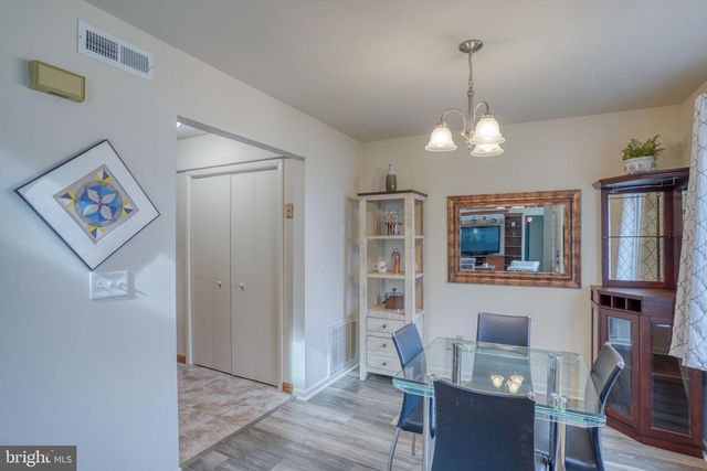 2705 CREEKSIDE DR, Newark, DE 19711