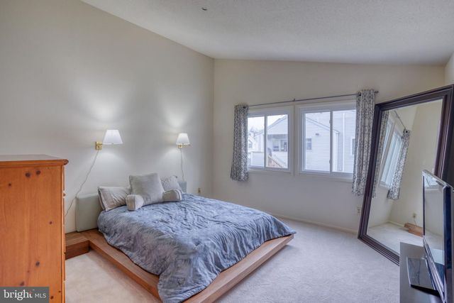 2705 CREEKSIDE DR, Newark, DE 19711