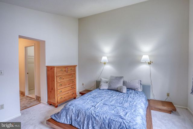 2705 CREEKSIDE DR, Newark, DE 19711