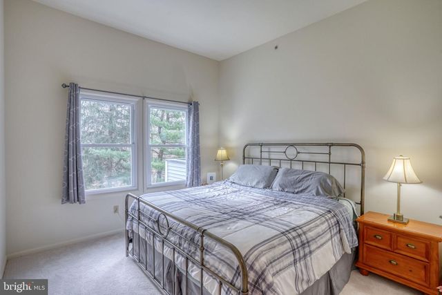 2705 CREEKSIDE DR, Newark, DE 19711