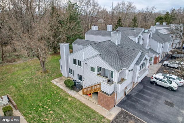 2705 CREEKSIDE DR, Newark, DE 19711