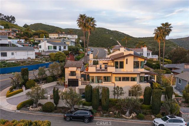 230 High Drive, Laguna Beach, CA 92651