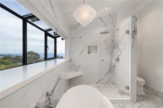 230 High Drive, Laguna Beach, CA 92651