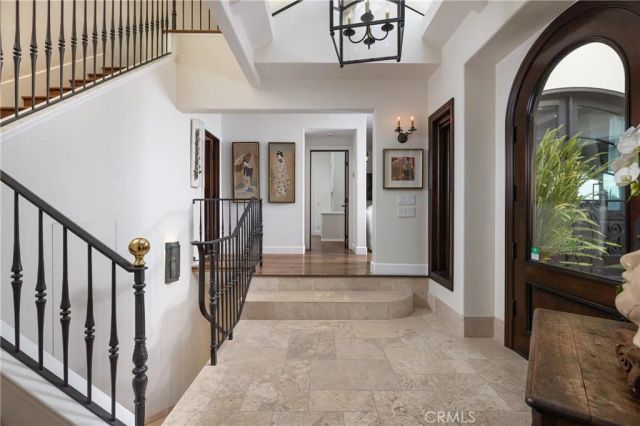 230 High Drive, Laguna Beach, CA 92651