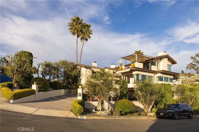 230 High Drive, Laguna Beach, CA 92651