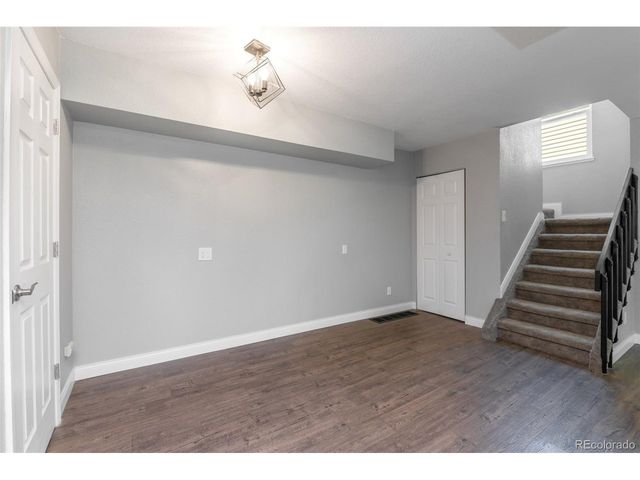 972 S Pitkin Ct, Aurora, CO 80017