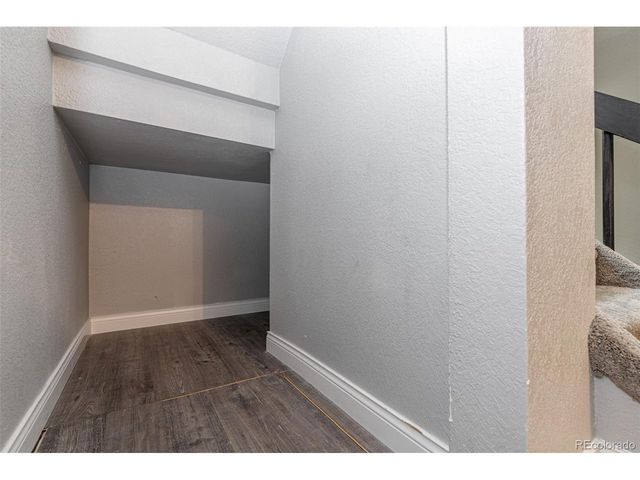 972 S Pitkin Ct, Aurora, CO 80017