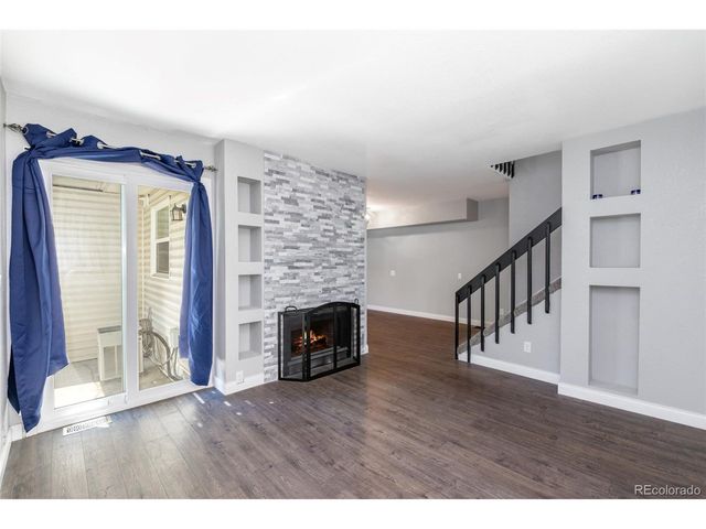 972 S Pitkin Ct, Aurora, CO 80017