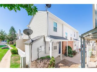 972 S Pitkin Ct, Aurora, CO 80017
