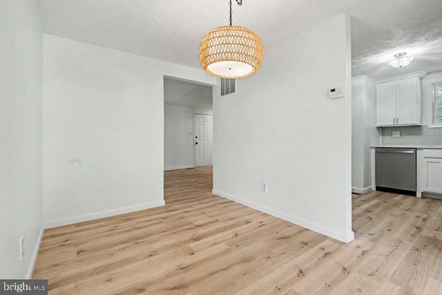 8614 MANORFIELD RD, Baltimore, MD 21236
