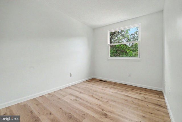 8614 MANORFIELD RD, Baltimore, MD 21236