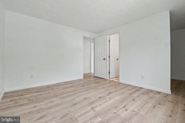 8614 MANORFIELD RD, Baltimore, MD 21236