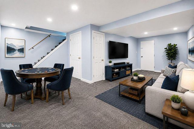 8614 MANORFIELD RD, Baltimore, MD 21236