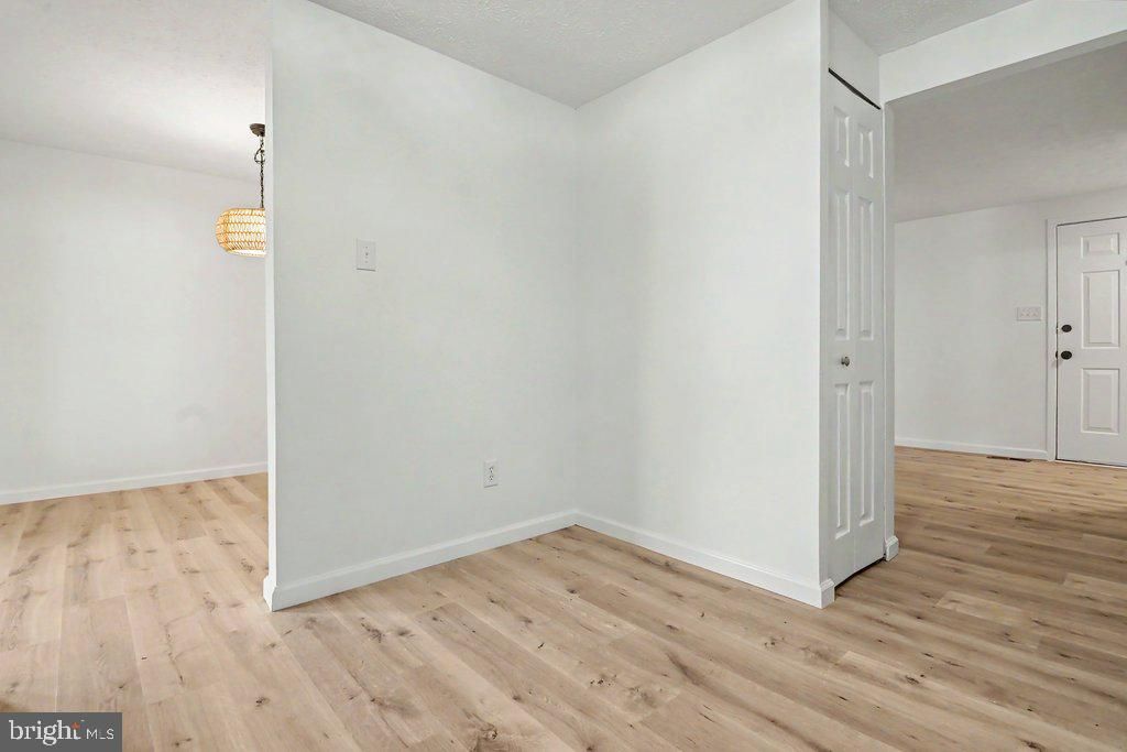Image 10 of property listing at 8614 MANORFIELD RD, Baltimore, MD 21236