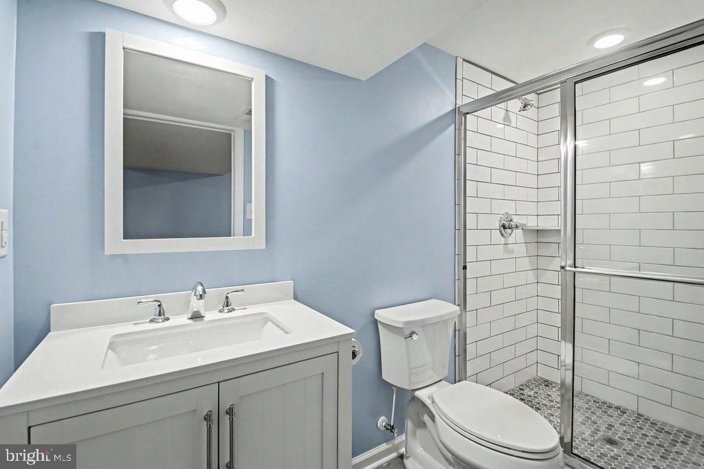 Image 22 of property listing at 8614 MANORFIELD RD, Baltimore, MD 21236