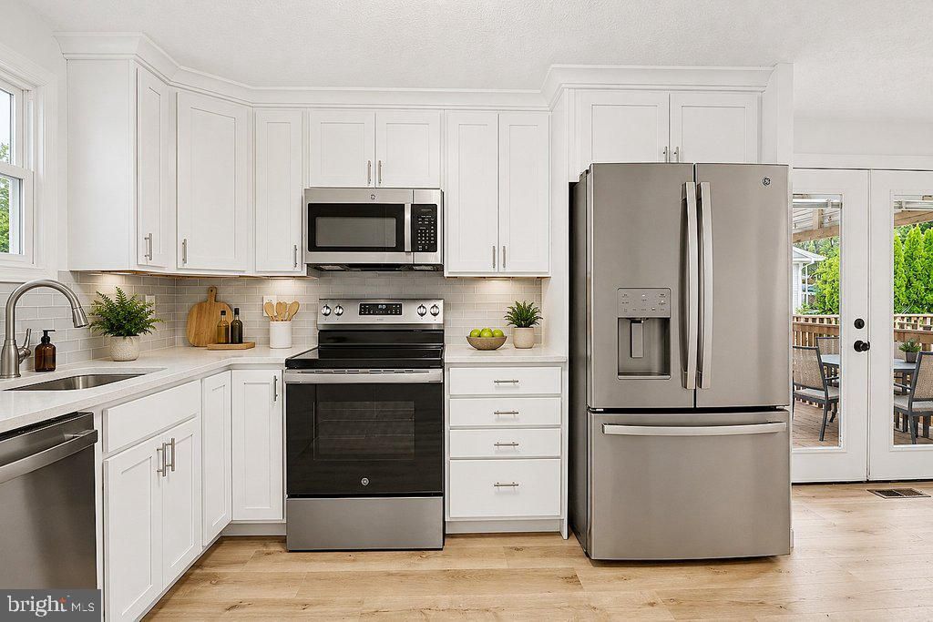 Image 36 of property listing at 8614 MANORFIELD RD, Baltimore, MD 21236