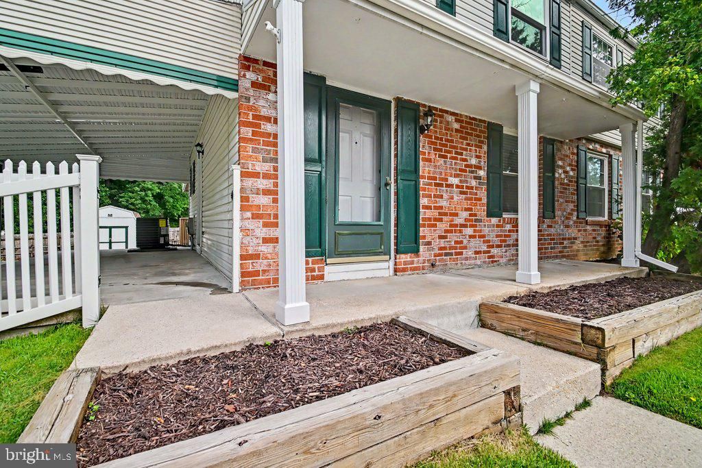 Image 3 of property listing at 8614 MANORFIELD RD, Baltimore, MD 21236