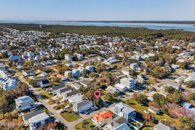 305 Birmingham Avenue, Carolina Beach, NC 28428