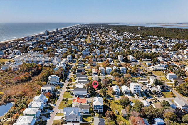 305 Birmingham Avenue, Carolina Beach, NC 28428