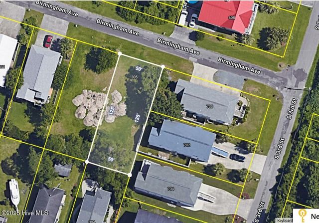 305 Birmingham Avenue, Carolina Beach, NC 28428