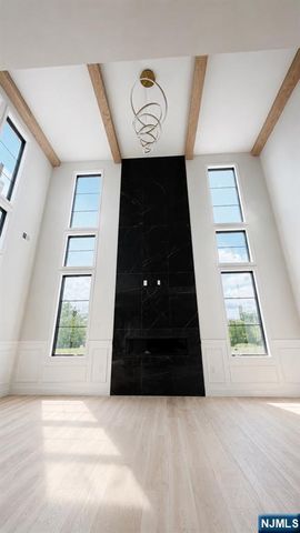 295 Georgian Drive, Paramus, NJ 07652