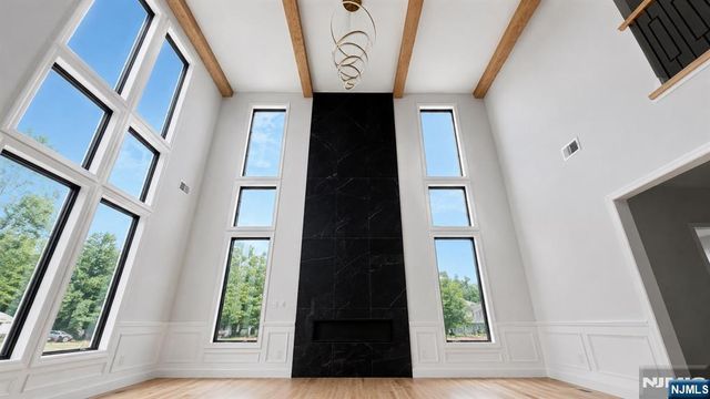 295 Georgian Drive, Paramus, NJ 07652