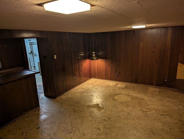 2507 W Howard Street, Chicago, IL 60645