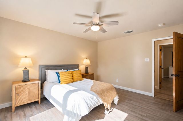 328 Silver Lane, Azle, TX 76020