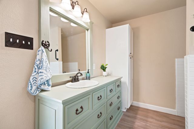 328 Silver Lane, Azle, TX 76020