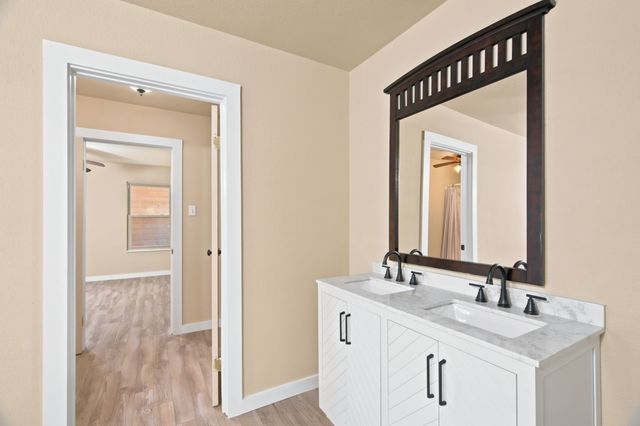 328 Silver Lane, Azle, TX 76020