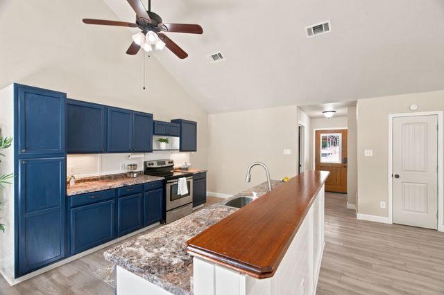328 Silver Lane, Azle, TX 76020