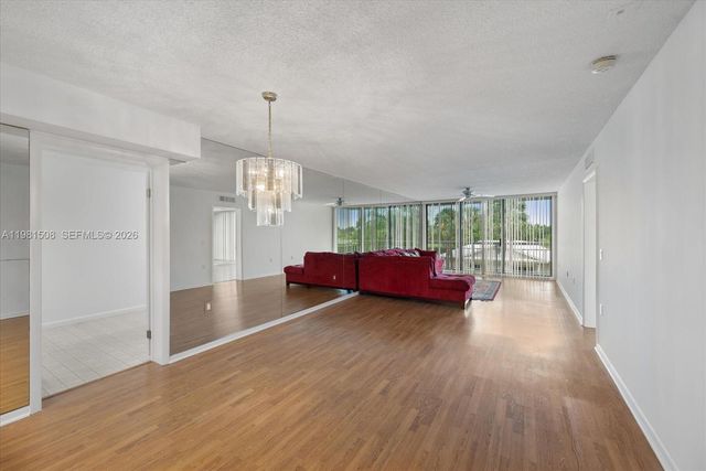 2761 Village Blvd 304, West Palm Beach, FL 33409