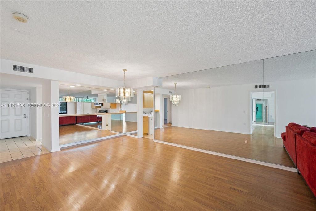 2761 Village Blvd 304, West Palm Beach, FL 33409