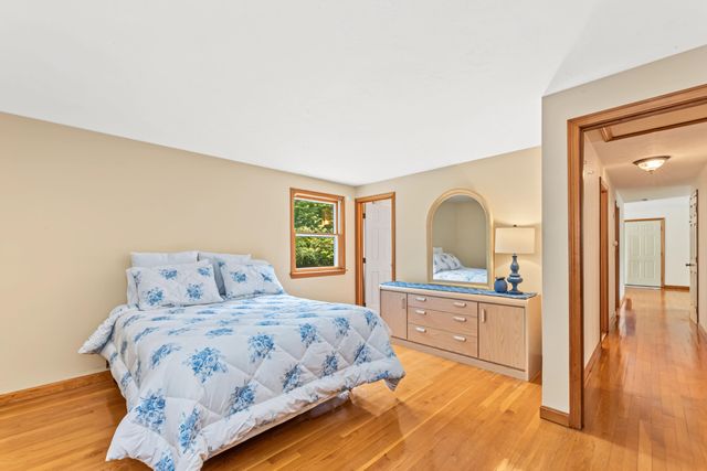 1 Kimberley Way, Harwich, MA 02645