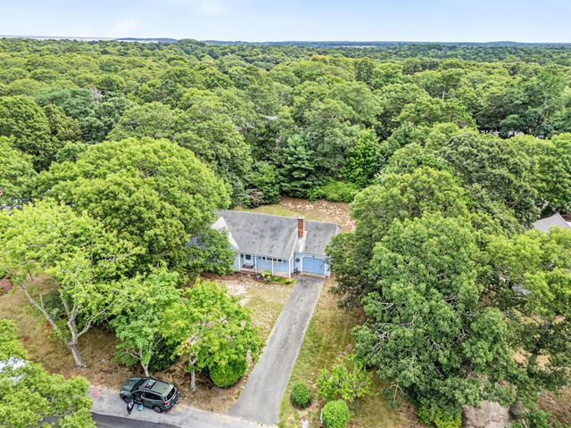 1 Kimberley Way, Harwich, MA 02645