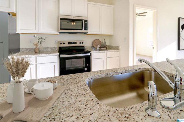 624 ACORN COURT, Calera, AL 35040