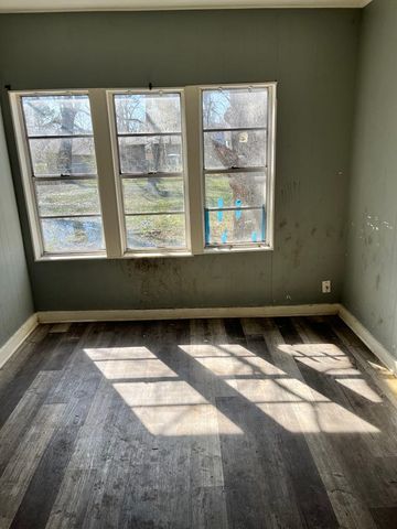 2235 Bonham Street, Paris, TX 75460