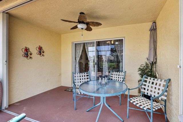 2100 Stonington Terrace, West Palm Beach, FL 33411