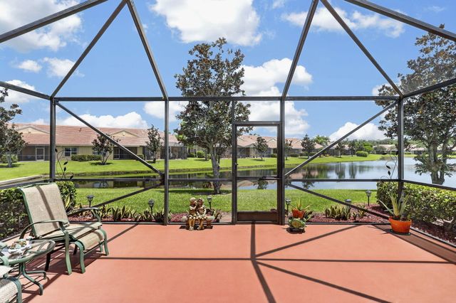 2100 Stonington Terrace, West Palm Beach, FL 33411