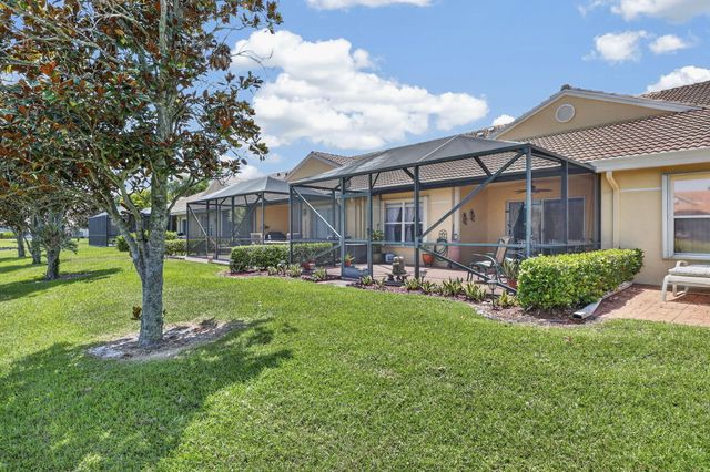 2100 Stonington Terrace, West Palm Beach, FL 33411