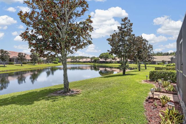 2100 Stonington Terrace, West Palm Beach, FL 33411
